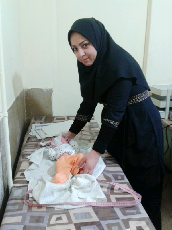 تولد نوزاد دختر در آمبولانس اورژانس+تصویر