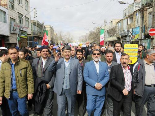 اولین ائتلاف بین نامزدهای انتخاباتی استان مرکزی شکل گرفت اولین ائتلاف بین نامزدهای انتخاباتی استان مرکزی شکل گرفت
