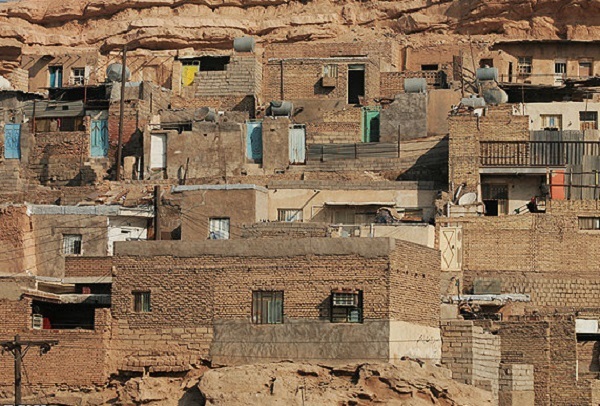 نارضایتی مردم از وضعیت آسفالت شهرها/ منازل پرخطر نارضایتی مردم از وضعیت آسفالت شهرها/ منازل پرخطر
