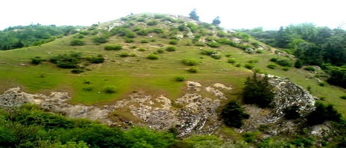 معرفی آثار تاریخی و جاذبه های گردشگری استان گیلان/آثار باستانی مارلیک، کاخ ییلاقی سردار امجد، کاروانسرای تی تی، قلعه لیسار