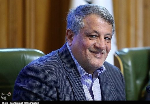 کار عجیب محسن هاشمی در برنامه تلویزیونی که در شبکههای اجتماعی خیلی چرخید کار عجیب محسن هاشمی در برنامه تلویزیونی که در شبکههای اجتماعی خیلی چرخید