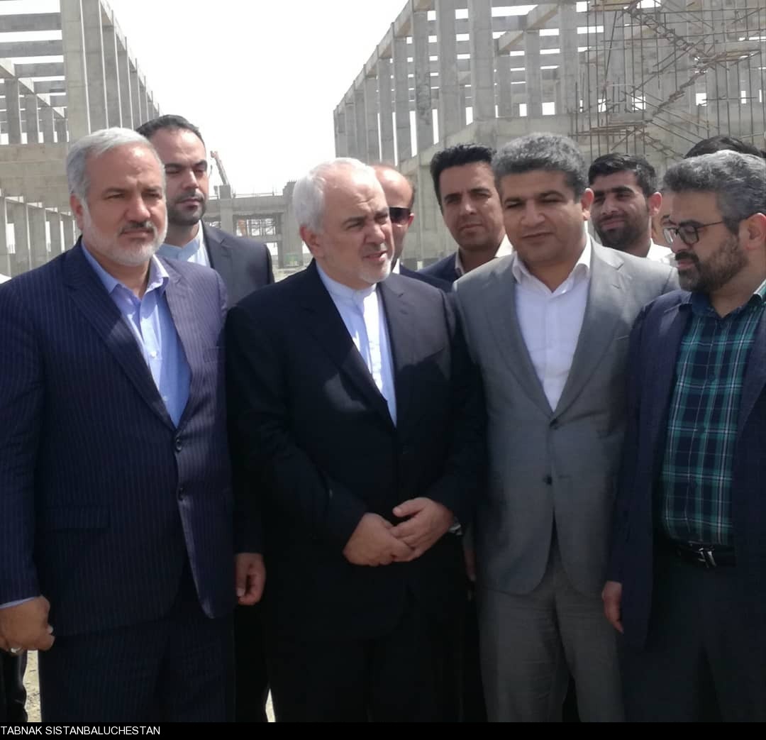 گزارش تصویری: بازدید وزیر امورخارجه از سومین قطب پتروشیمی کشور گزارش تصویری: بازدید وزیر امورخارجه از سومین قطب پتروشیمی کشور