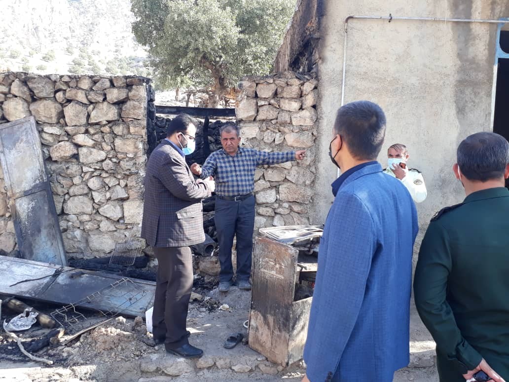 دیدار فرماندار و شورای اداری با خانواده حادثه دیده در روستای دم اشکفت لنده+تصاویر