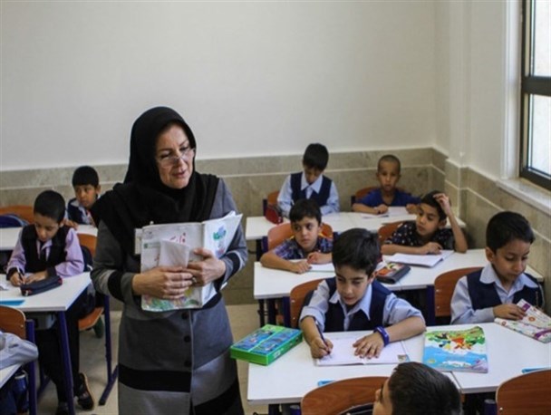 البرز زیر بار کمبود معلم ابتدایی کمر خم کرد البرز زیر بار کمبود معلم ابتدایی کمر خم کرد