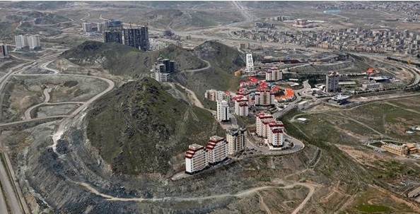 تخریب ارتفاعات جنوبی مشهد با مجوز شهرداری / درخواست استیضاح شهردار با هفت امضا