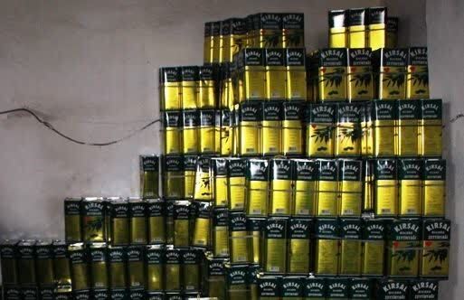 کشف روغن زیتون خارجی فاقد مجوز در کرمانشاه