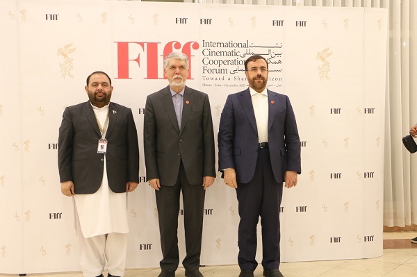 تاکید وزیر فرهنگ بر نقش جشنواره جهانی فیلم فجر در گسترش همکاری&zwnj;های سینمایی صلح&zwnj;محور