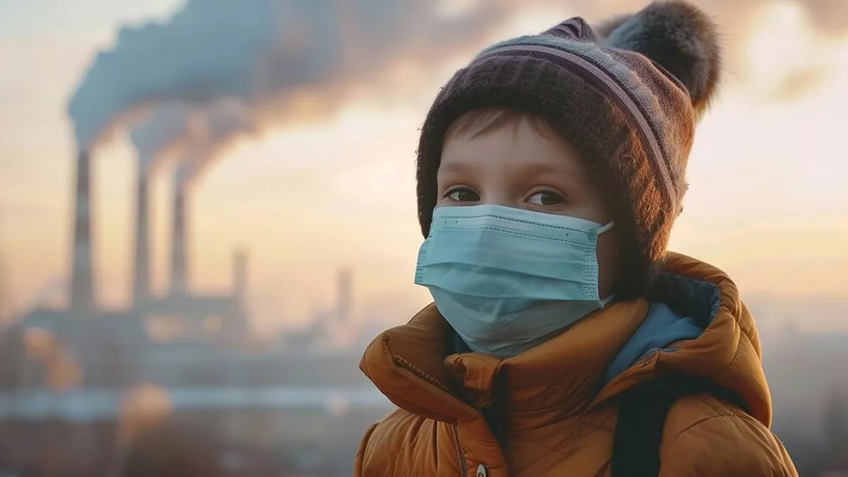 قرمز شدن کیفیت هوا در سمنان و ایوانکی / هشدار برای تمام گروه&zwnj;های سنی