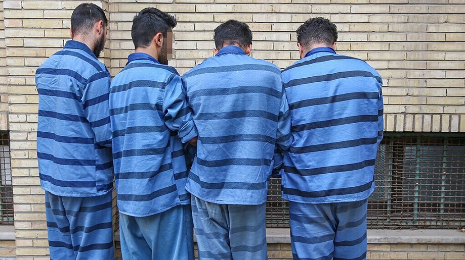باند سرقت طلاجات منازل در اردبیل دستگیر شدند باند سرقت طلاجات منازل در اردبیل دستگیر شدند