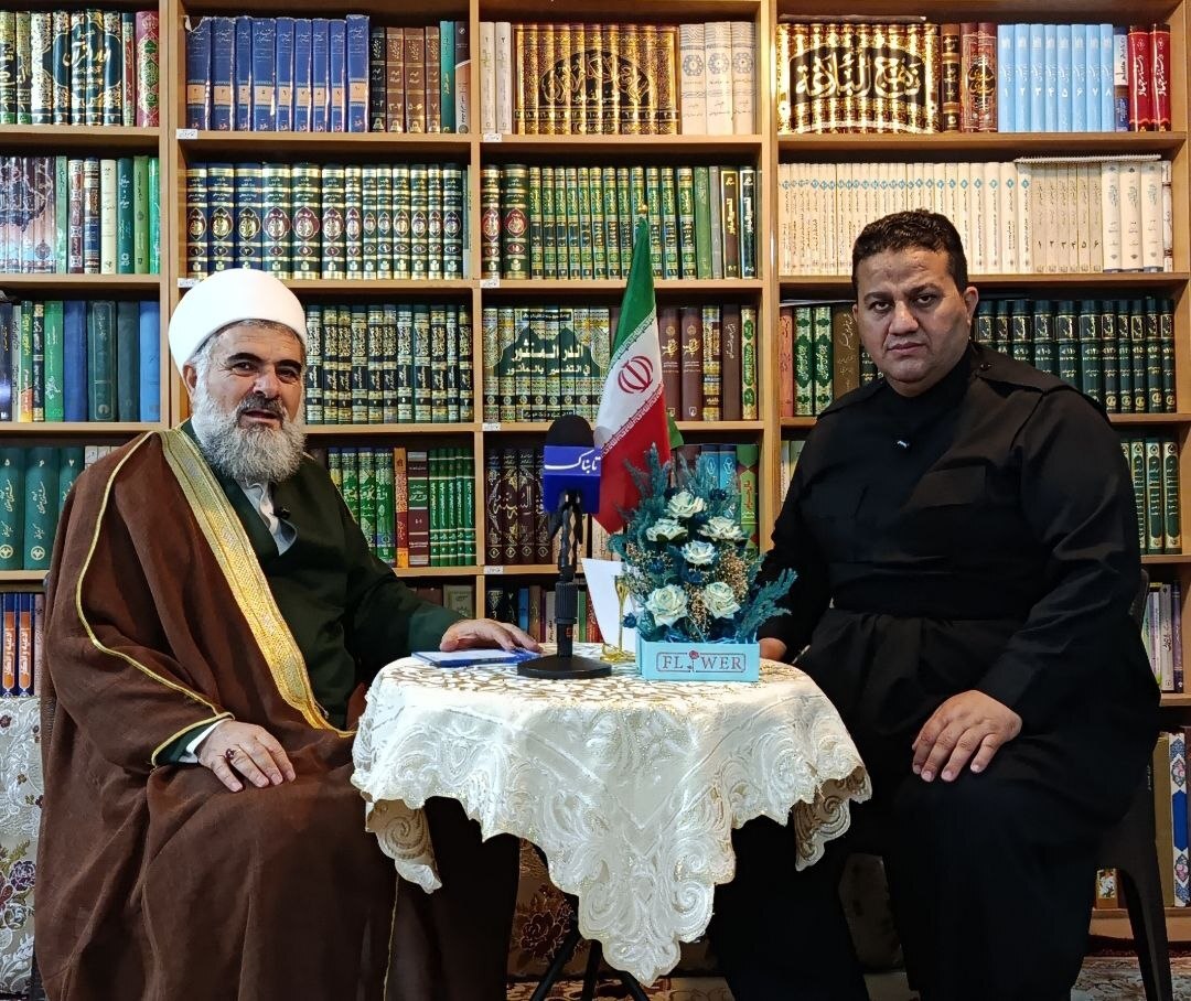 محبت اهل سنت به امام حسین(ع) ریشه در قرآن و سنت دارد/ اربعین نماد وحدت و اقتدار جهان اسلام است + فیلم محبت اهل سنت به امام حسین(ع) ریشه در قرآن و سنت دارد/ اربعین نماد وحدت و اقتدار جهان اسلام است + فیلم