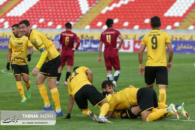 گزارش تصویری فوتبال پدیده مشهد _:سپاهان اصفهان