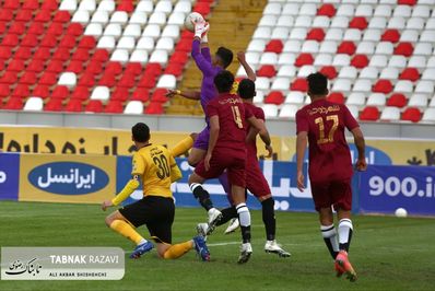 گزارش تصویری فوتبال پدیده مشهد _:سپاهان اصفهان