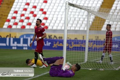 گزارش تصویری فوتبال پدیده مشهد _:سپاهان اصفهان