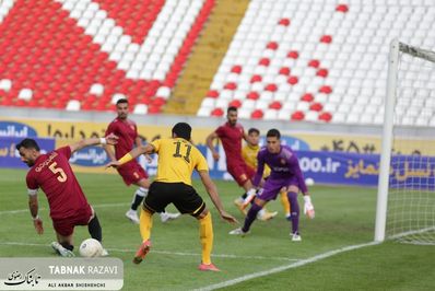 گزارش تصویری فوتبال پدیده مشهد _:سپاهان اصفهان