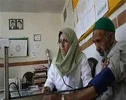 پرسنل مراکز بهداشت اصفهان واکسن کرونا دریافت می‌کنند