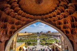 عیدی به مسافران نوروزی با نرم افزار اصفهان من