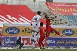 تساوی ذوب آهن و تراکتور در فولادشهر