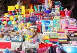 توزیع 1500 وسیله آموزشی در مدارس اصفهان