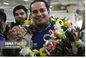 کلنگ زنی خانه وزنه برداری و یک خیابان در رامهرمز به نام رضا دهدار
