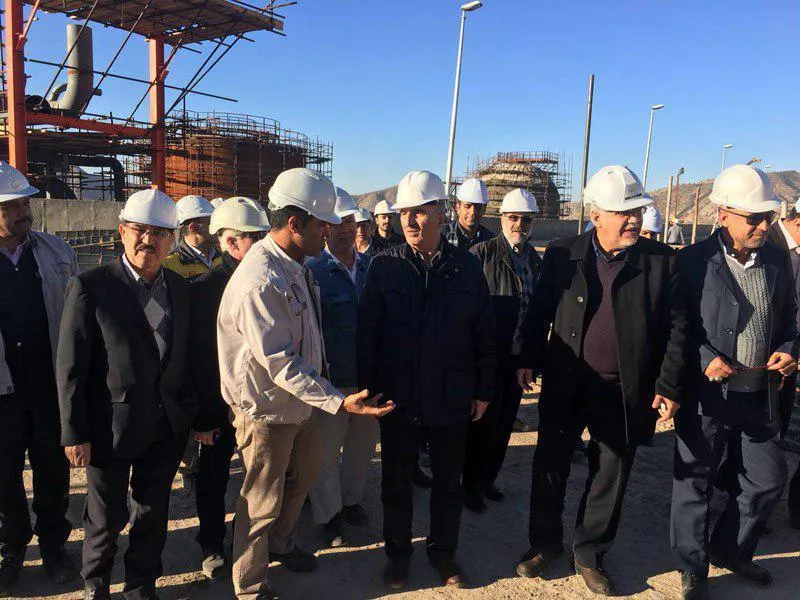 بازدید معاون وزیر نفت از پتروشیمی ایلام