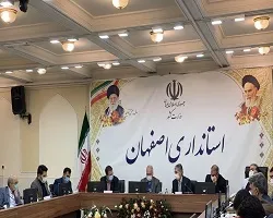 باید قطار حومه ای در کلانشهر اصفهان راه اندازی شود
