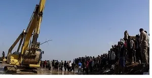 ورود دوباره آب به شهر رفیع/ سیل‌بند شهر رفیع در یک ساعت ترمیم شد