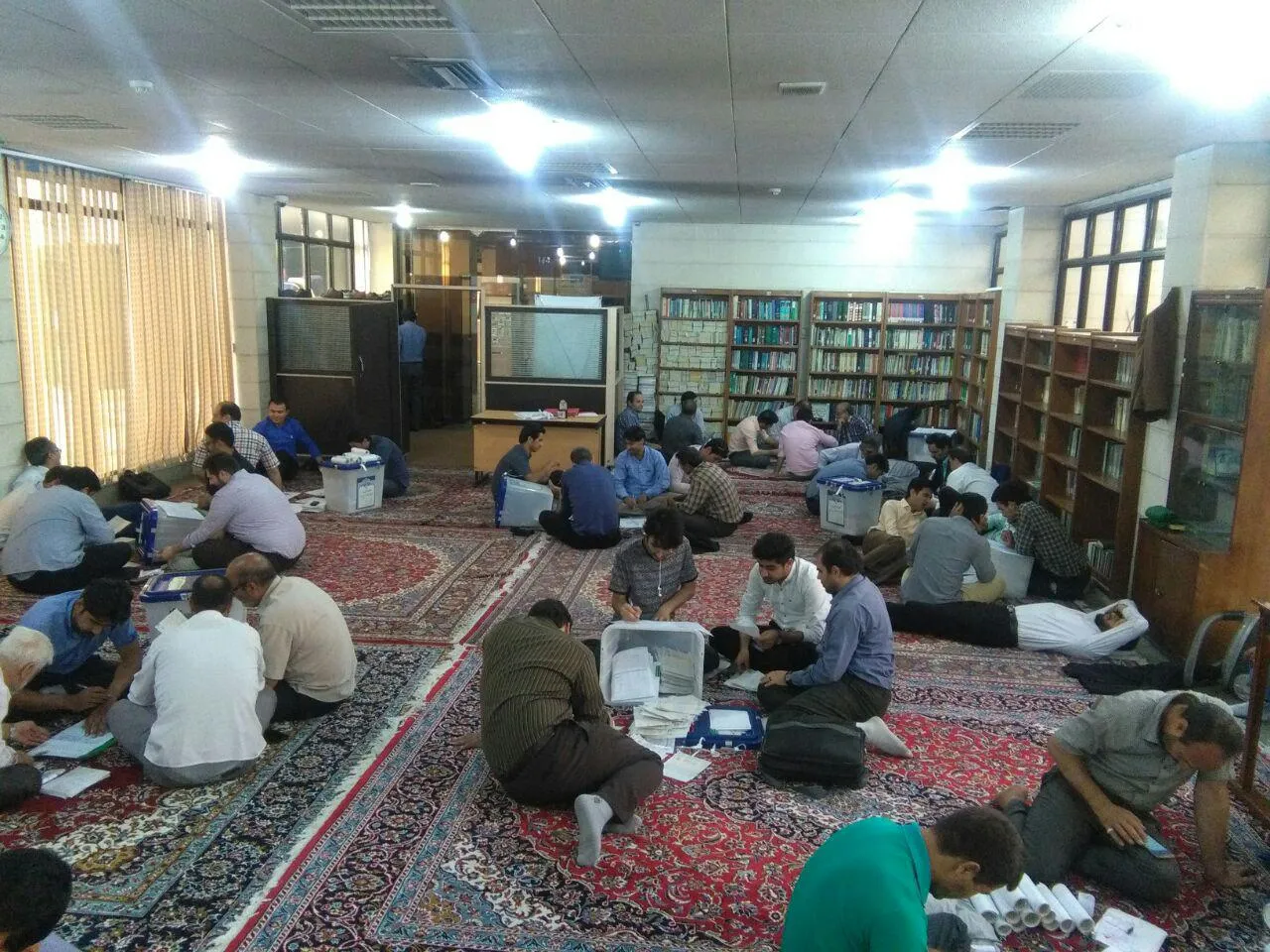 ابلاغ بازشماری 10 درصد از صندوق ها در مشهد