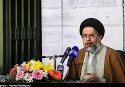مسئولان باید با خدمت بی‌منت ‌برای گره‌گشایی ‌مشکلات مردم تلاش کنند